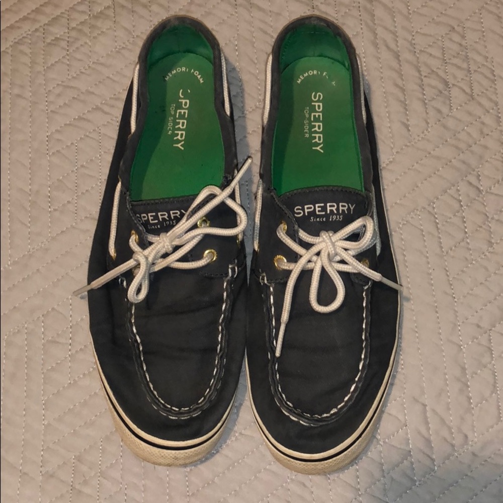 Women’s Sperry boat shoes